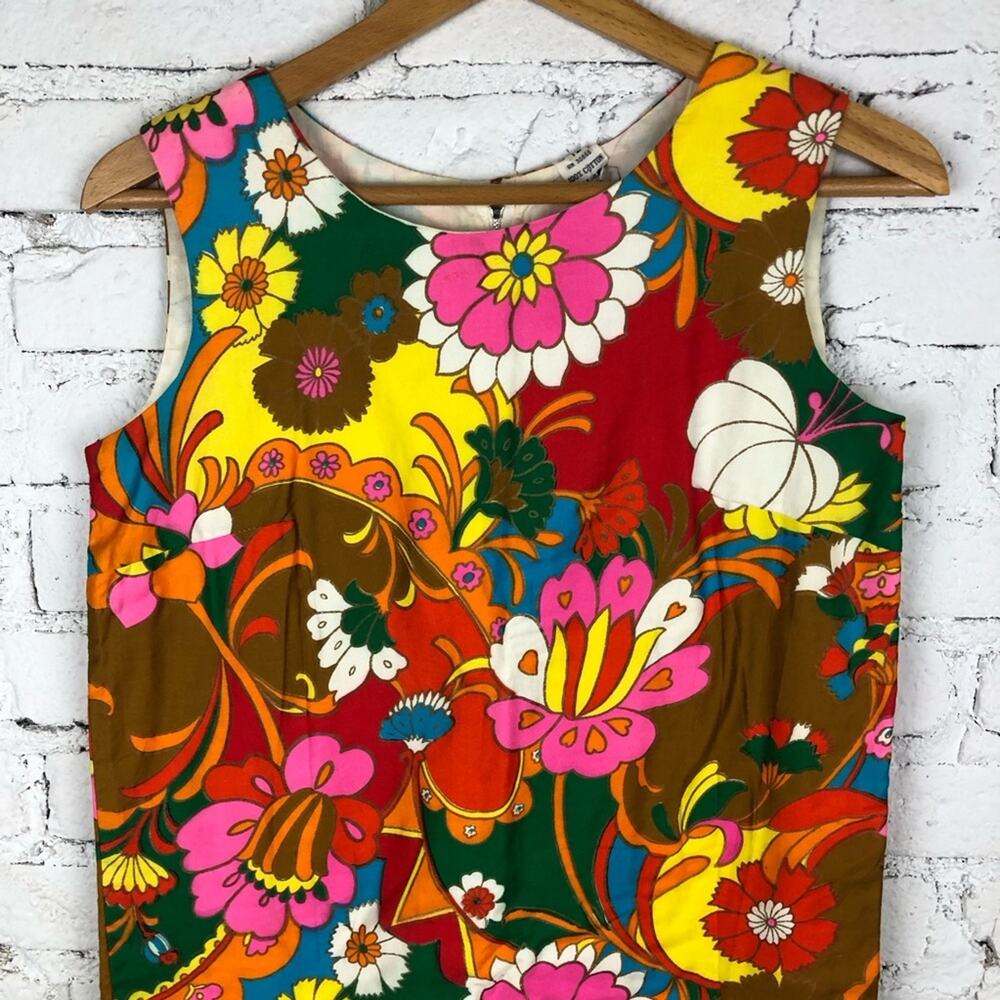 Vintage Floral Hawaiian Dress - Picture 4 of 11